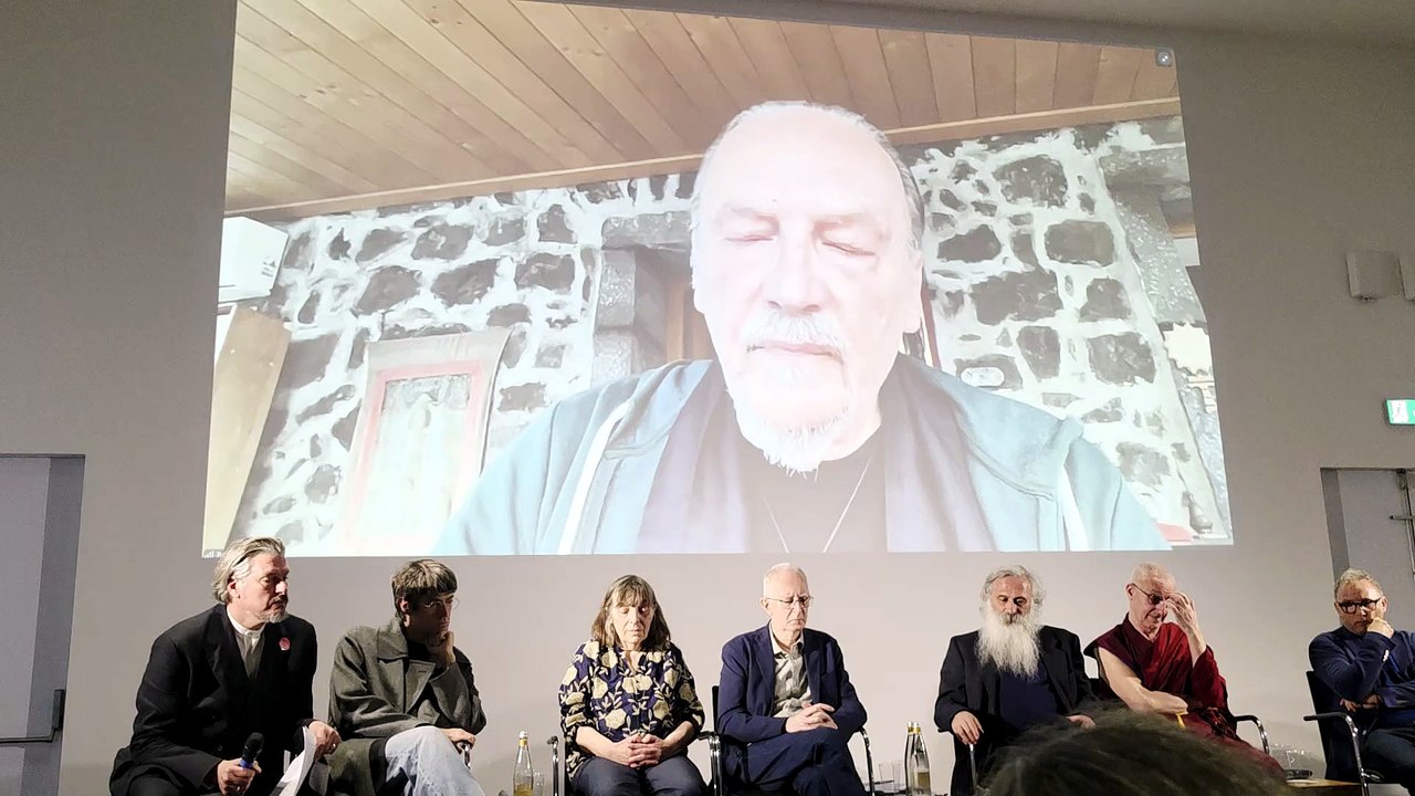 Juri Camisasca e l'inedito su Franco Battiato: «Ecco la partitura che utilizzava per meditare»