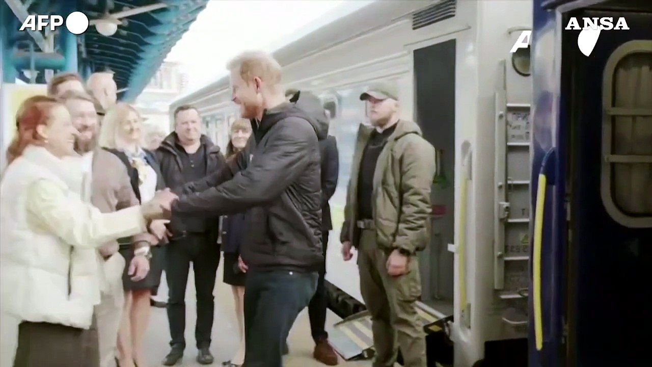 Principe Harry in Ucraina per una visita a sorpresa