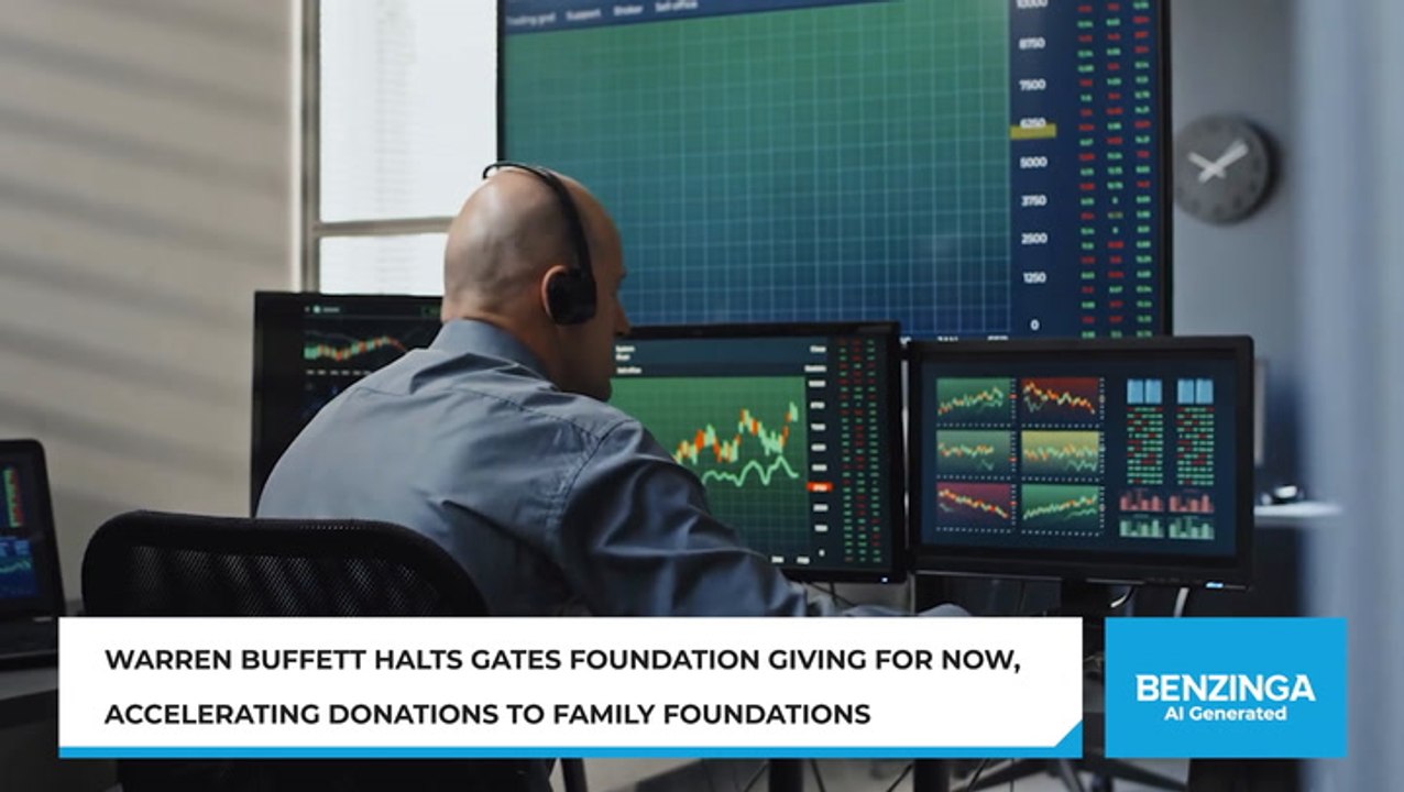 Buffett Pauses Gates Gifts