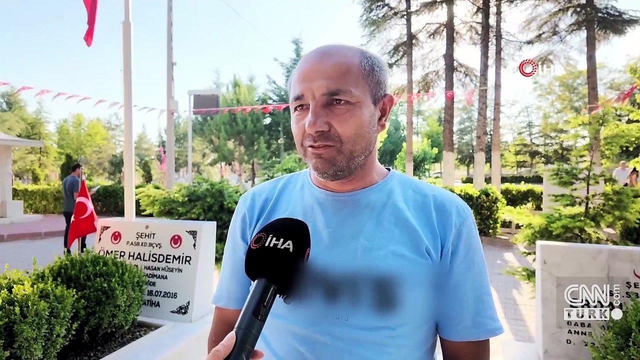 15 Temmuz'un kahramanı Ömer Halisdemir kabri başında anıldı