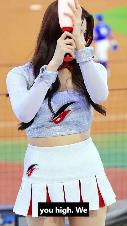 Lee Ye-Bin's Ultimate Walk-Up Song Dance Performance + Cheerleader EP 152
