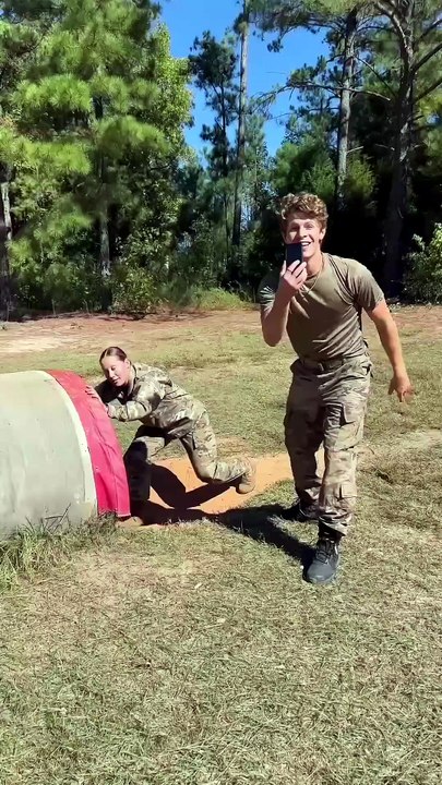 YouTubers vs US ARMY Soldiers🇺🇸💪