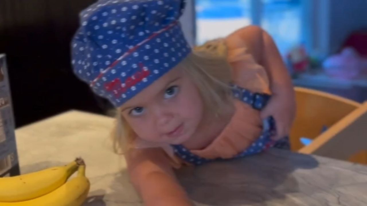 Young Girl Surprises Mom with Homemade Latte in Heartwarming Moment