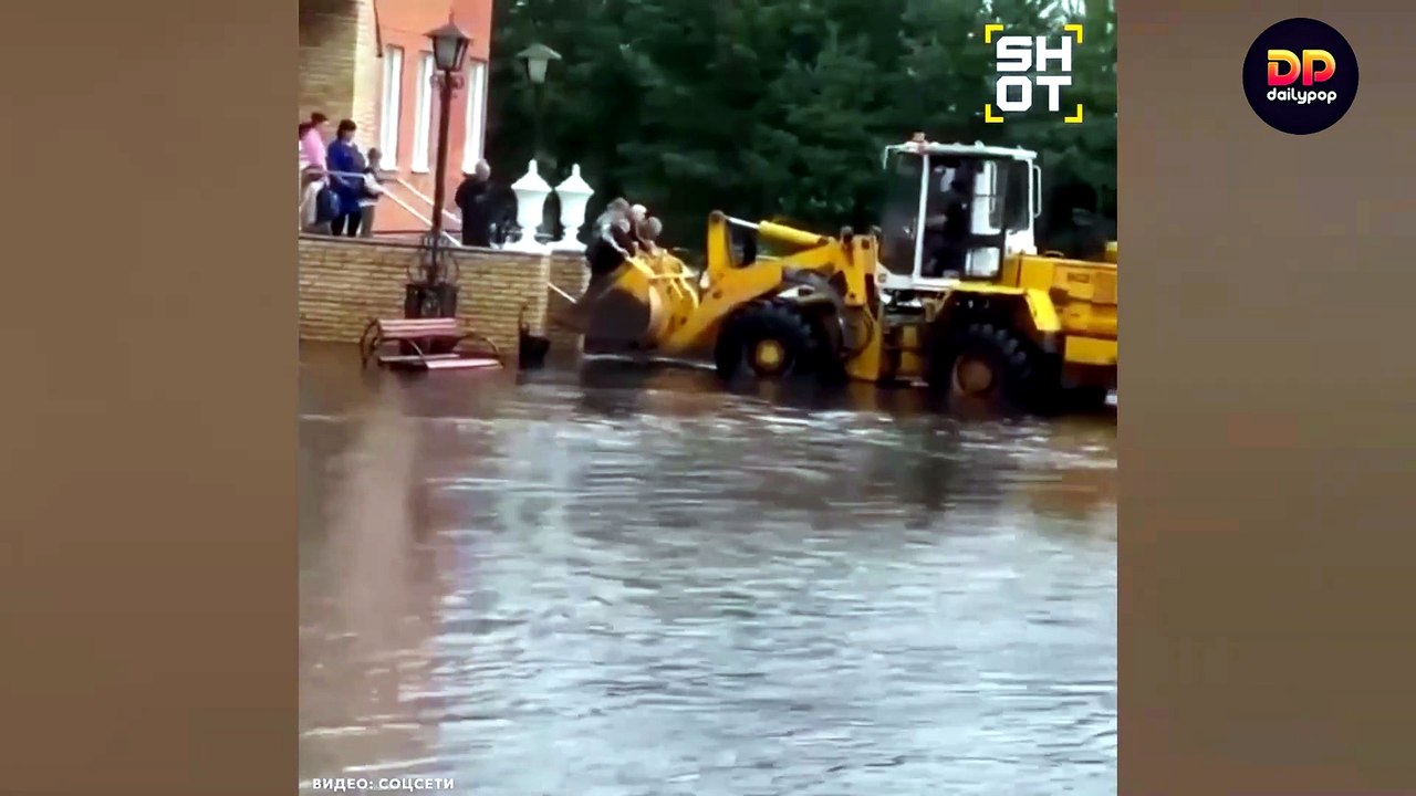 Fuerte tormenta inunda Ekaterimburgo, en Rusia: vuelos afectados y alerta por tormenta