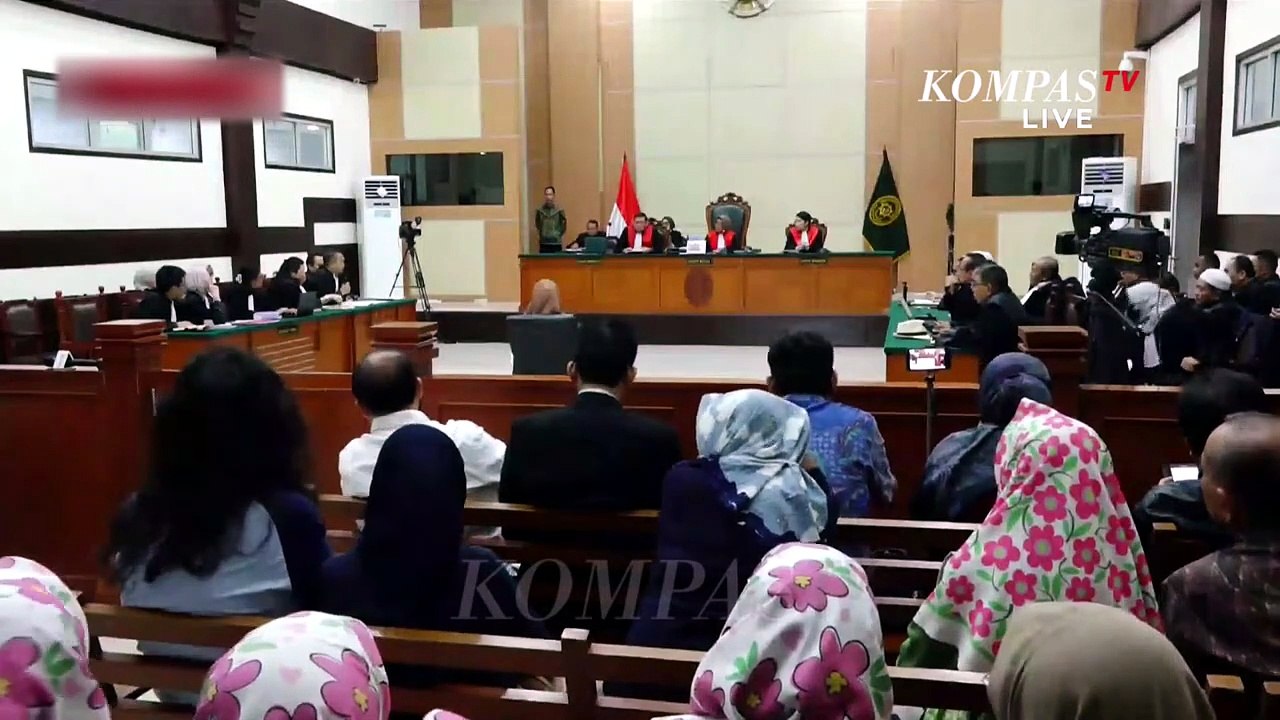 Panas! Debat Kuasa Hukum Tifa & JPU, Singgung Daftar Barang Bukti-Saksi Sidang Kasus Ijazah Jokowi