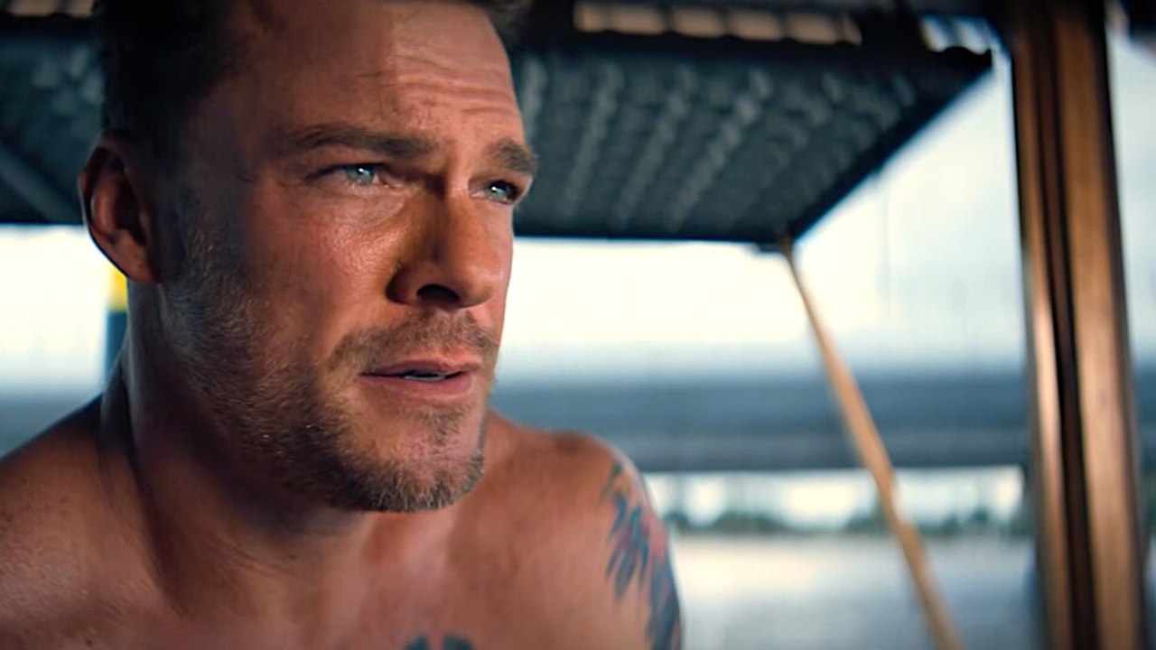 »Dieser Trailer ist der Hammer!« – Reacher-Star Alan Ritchson verbündet sich im neuen Actionfilm Runner mit Comedy-Legende Owen Wilson