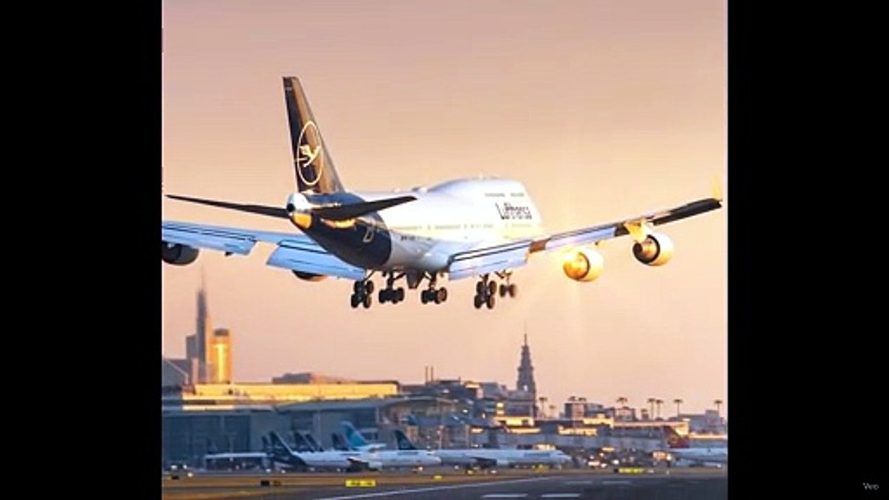 Lufthansa Boeing 747-400  Queen of the Skies at Sunrise 🌅