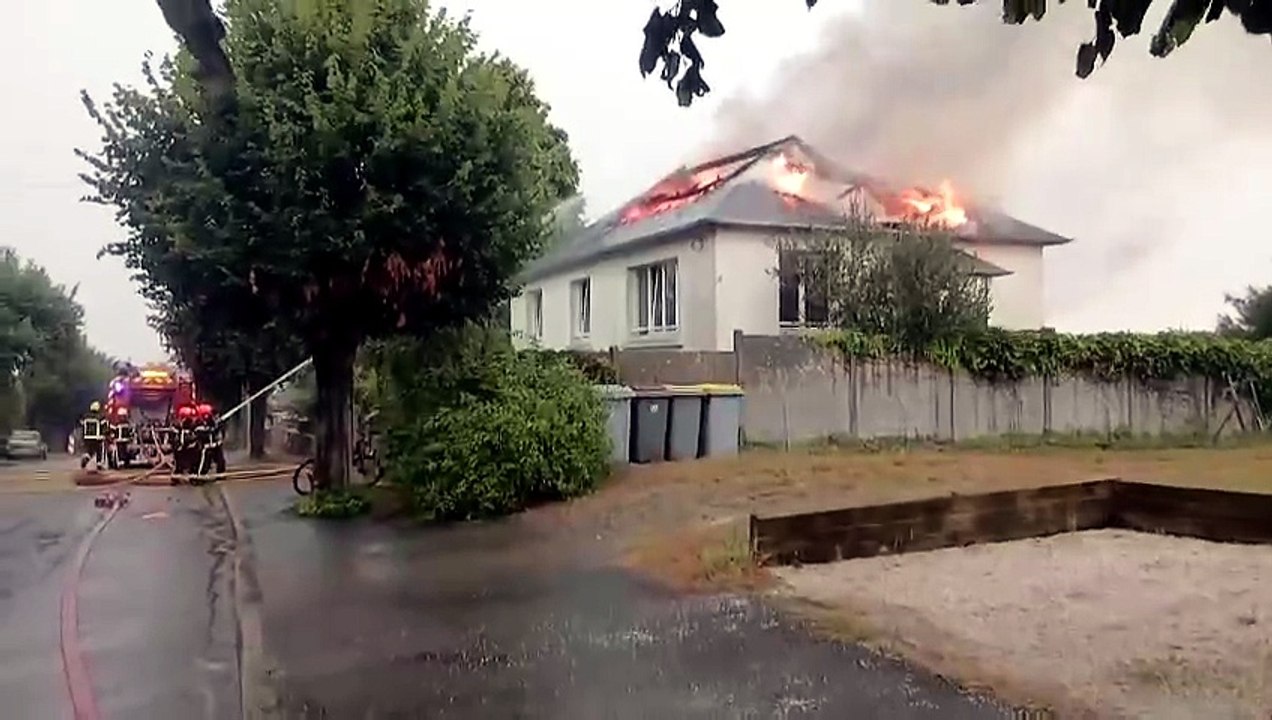 La foudre incendie une maison à Tréguier le 15 juillet 2026