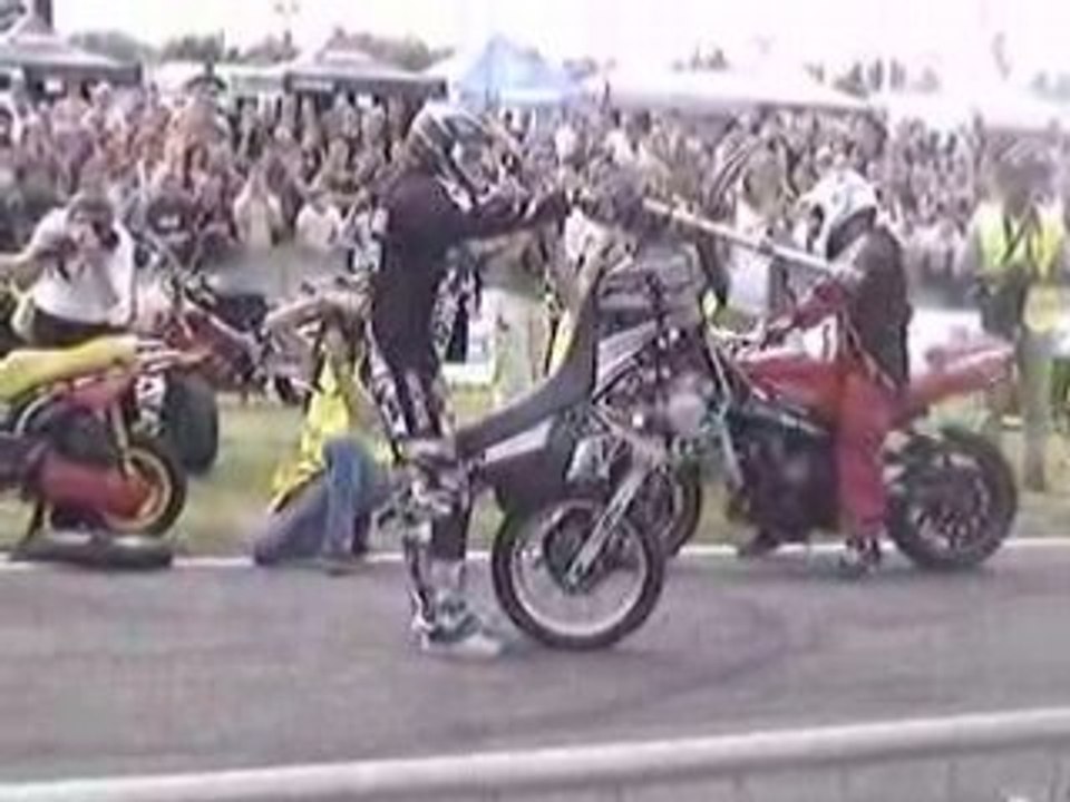 13 - SBS 2008 pas facile sans la roue avant 1