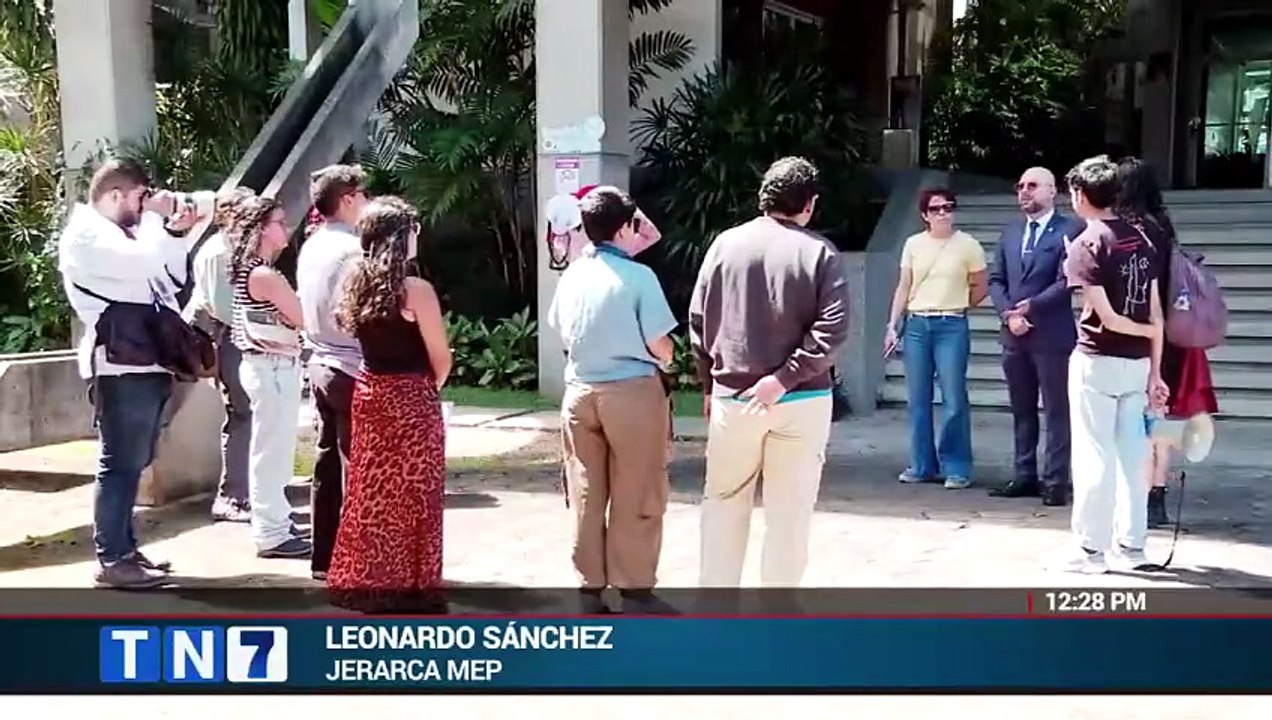 tn7-sesion-ampliada-de-conare-conto-inusual-presencia-de-ministros-230326 [Full Movie]