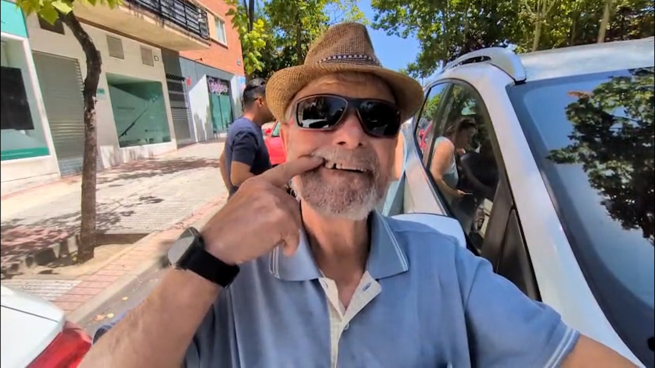 Decenas de pacientes y proveedores afectados tras cerrar cuatro tiendas de una cadena de clínicas dentales en Madrid