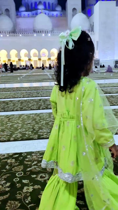 Eid Morning Blessing at Shaikh Zayed Grand Mosque #uae #dubai #grandmosque #mosque #abudahbi #eid