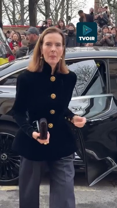 Carole Bouquet évoque ses douleurs chroniques après sa chute 🎭