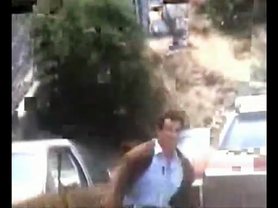 Arrête ou ma mère va tirer
