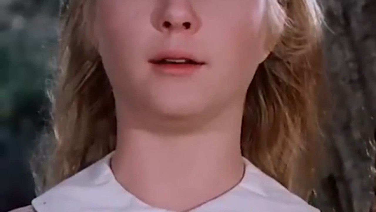 Mary Stands Up to Nellie on Little House on the Prairie