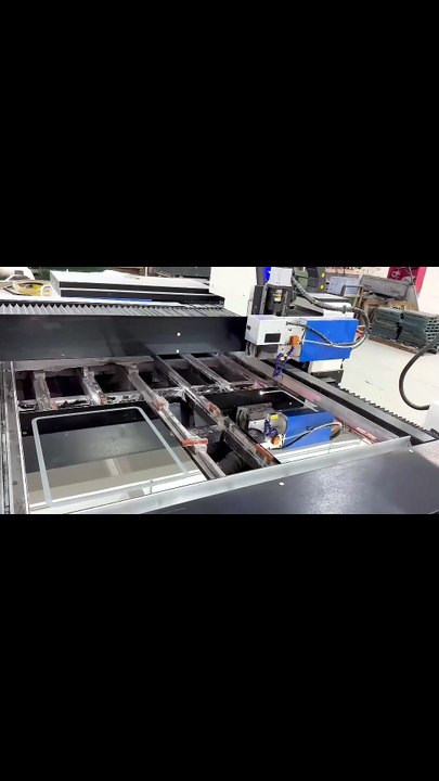 Can a Mirror Laser Sandblasting and Drilling Machine process tempered mirrors?