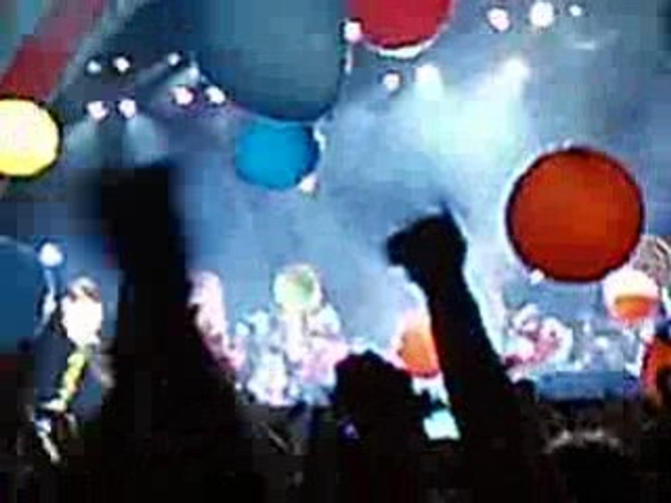 Mika - Lollipop (Parc des Princes)