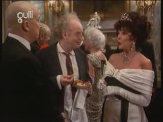 Joan COLLINS dans Annie une aventure royale 1995 (4)