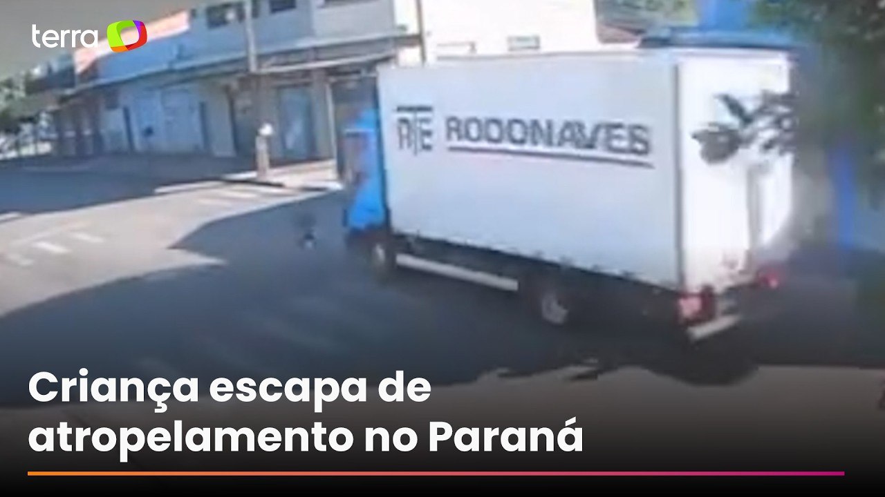 Criança em bicicleta escapa por pouco de atropelamento por caminhão no interior do Paraná