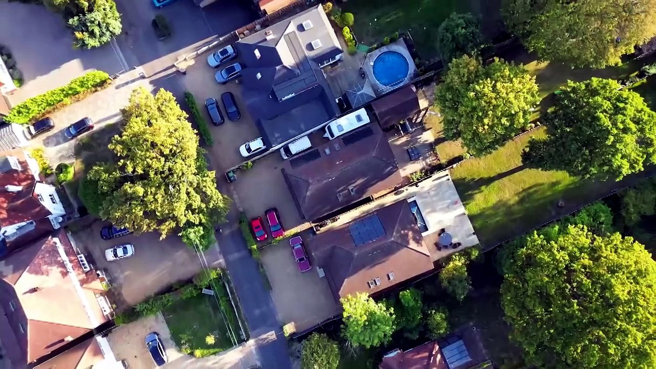 Murder in Suburbia (2026) Season 1 Episode 1