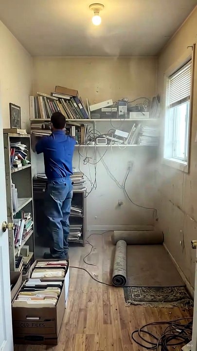 Cluttered room turn into a premium one #HomeOfficeMakeover #BeforeAndAfter #workfromhome