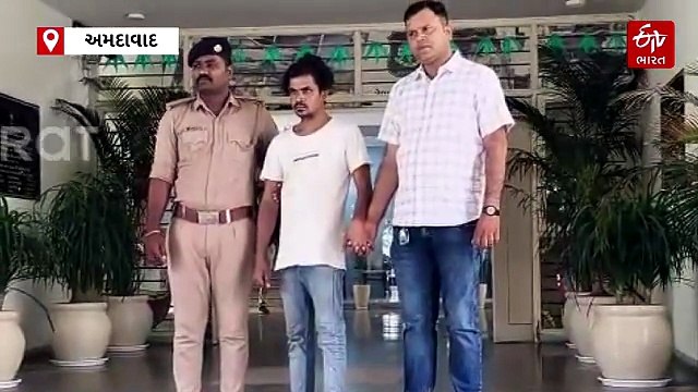 અમદાવાદ: એ-ચેટ પર ખોટી ઓળખ આપી સગીરાને બ્લેકમેલ કરનાર આરોપી ઝડપાયો, પોલીસે કાર્યવાહી હાથ ધરી