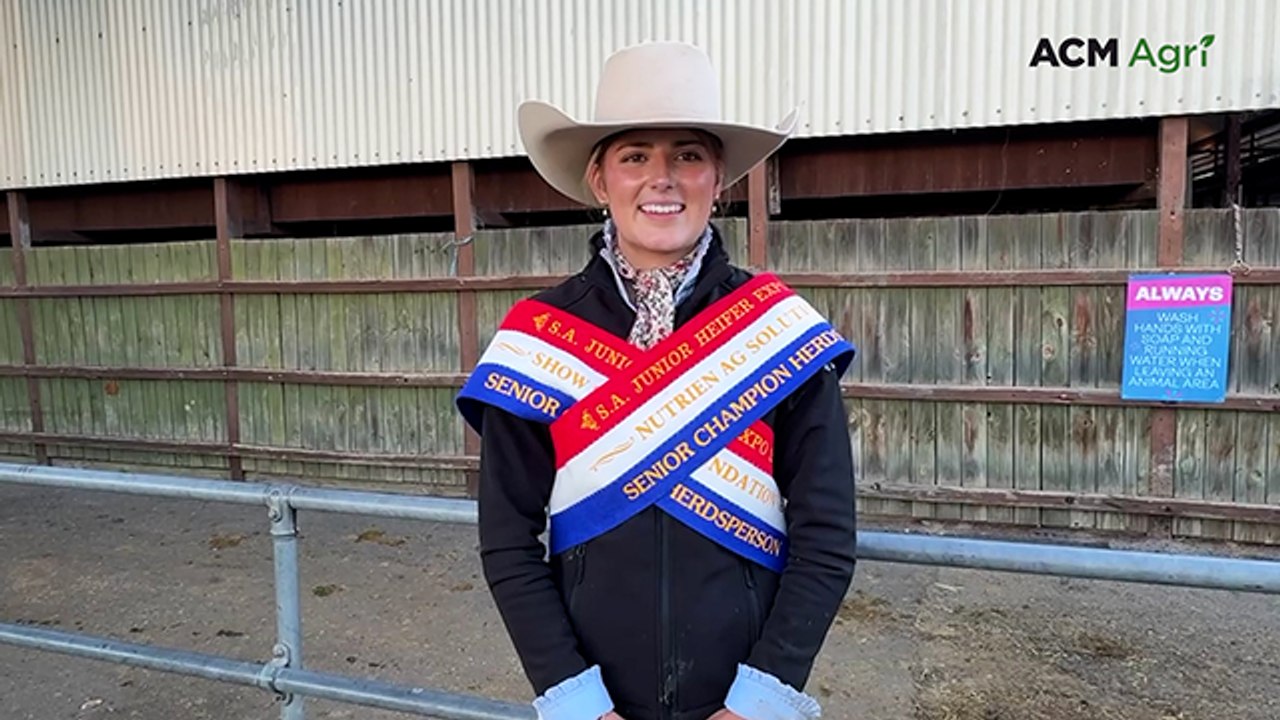 Like mother, like daughter: Baker creates history at SA Junior Heifer Expo