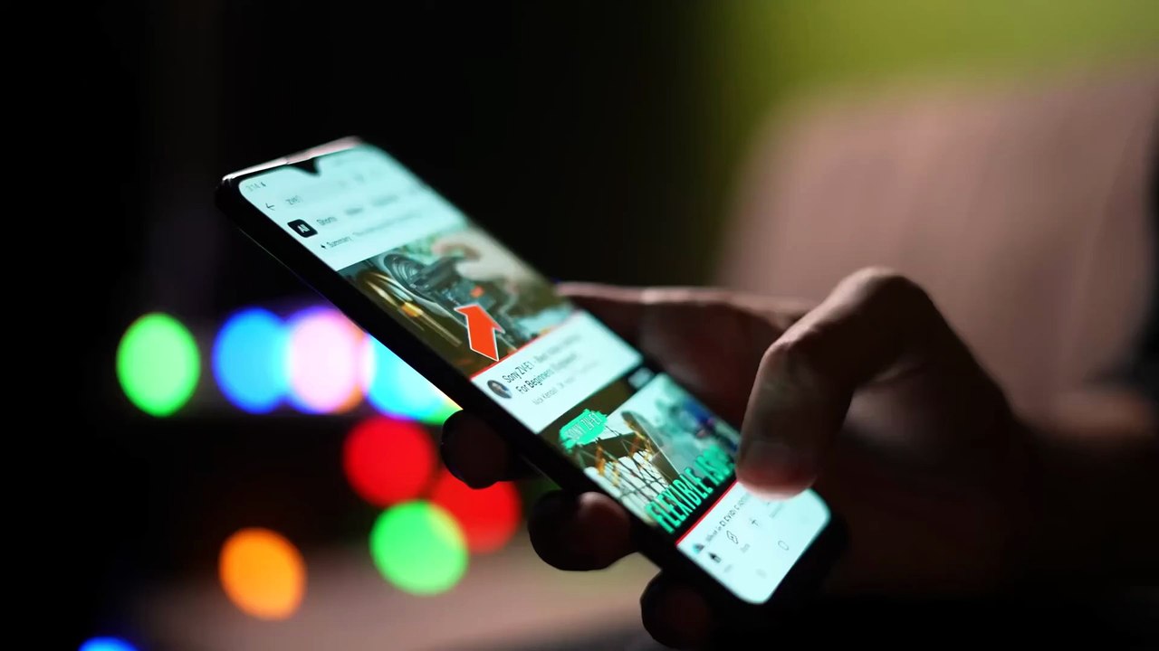 Your Phone's Internet Is Secretly Throttled — This 1-Minute Free Fix Doubles Your Speed