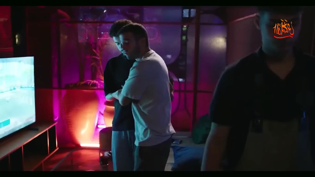 جالها خبر ان بنتها اختفت ولما سألت عنها اكتشفت انها متجوزة زميلها عرفي وحامل  ملخص مسلسل تحت السن - الملخص