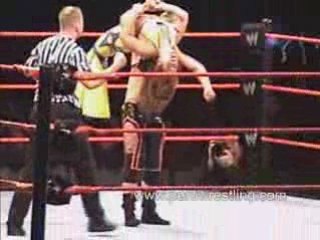 Micky James vs. Beth Phoenix