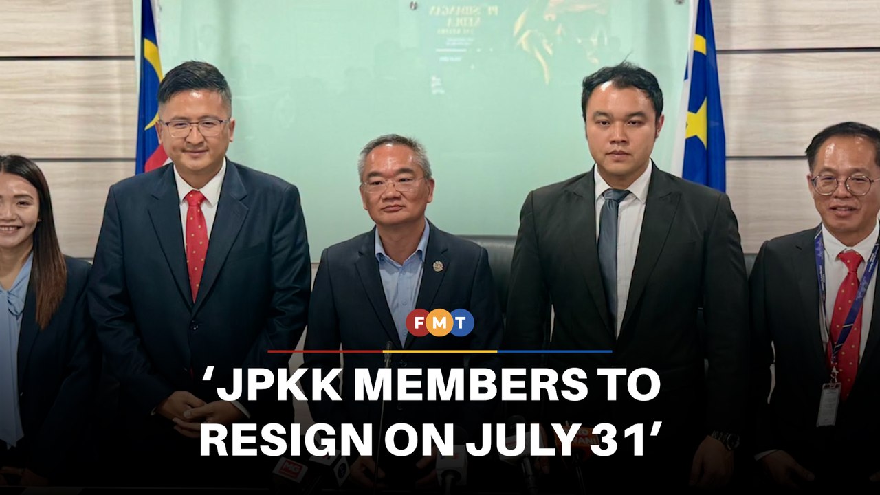 Melaka PH councillors, village development committee members to resign