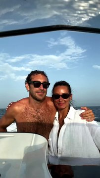 Martin Kretz et Clémentine sur un bateau en Corse