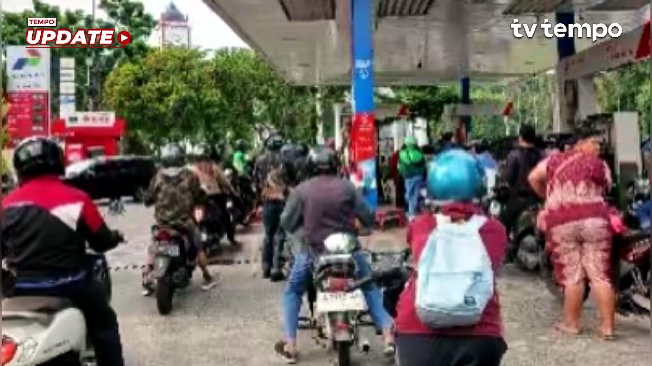 Antrean di SPBU Disebabkan Konsumen Beralih ke BBM Subsidi