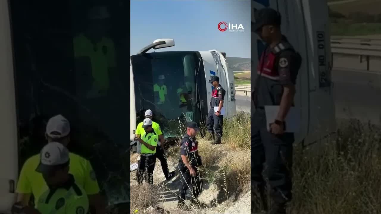 Eskişehir'de yolcu otobüsü devrildi : 24 yaralı