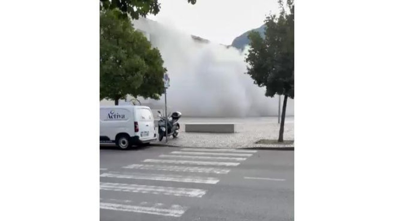 Tribunale di Bolzano, l'enorme nube di polvere dopo il crollo