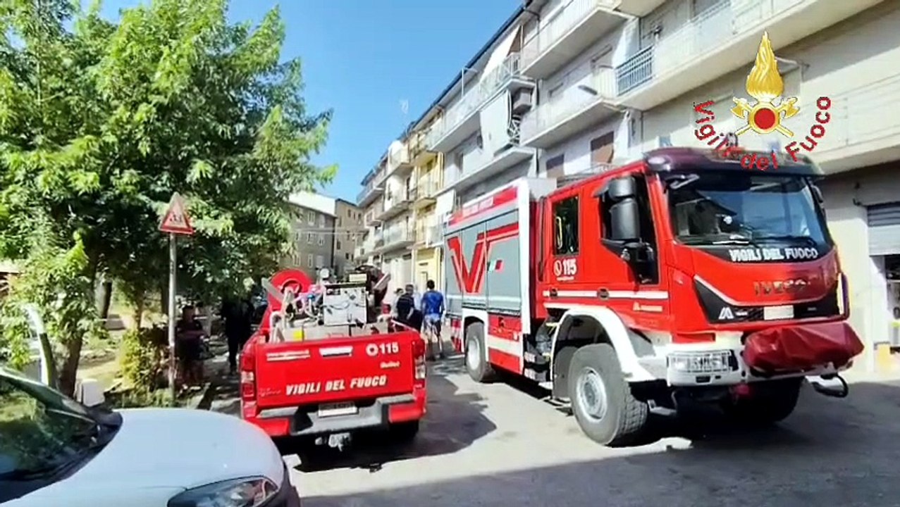 Esplosione per fuga di gas a San Giovanni in Fiore, due ustionati gravi