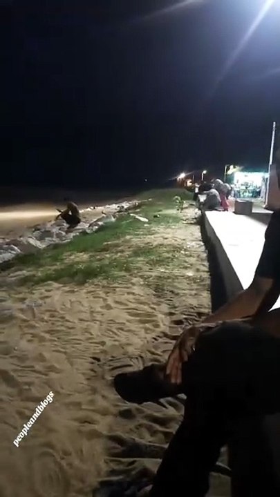 রাতের সমুদ্রের এক মায়াবী রূপ! 🌊 Night Beach Vibes are unmatched! ✨ #Shorts