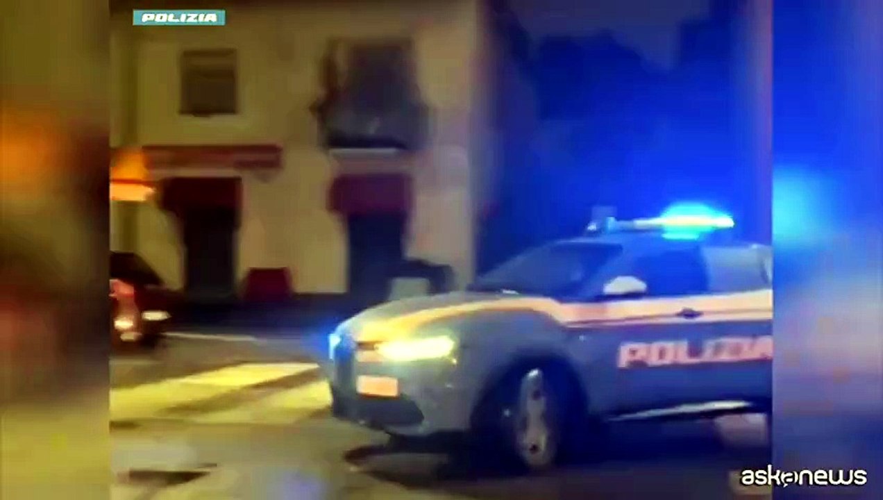 Terrorismo, arrestata 17enne "pronta al martirio per Allah"