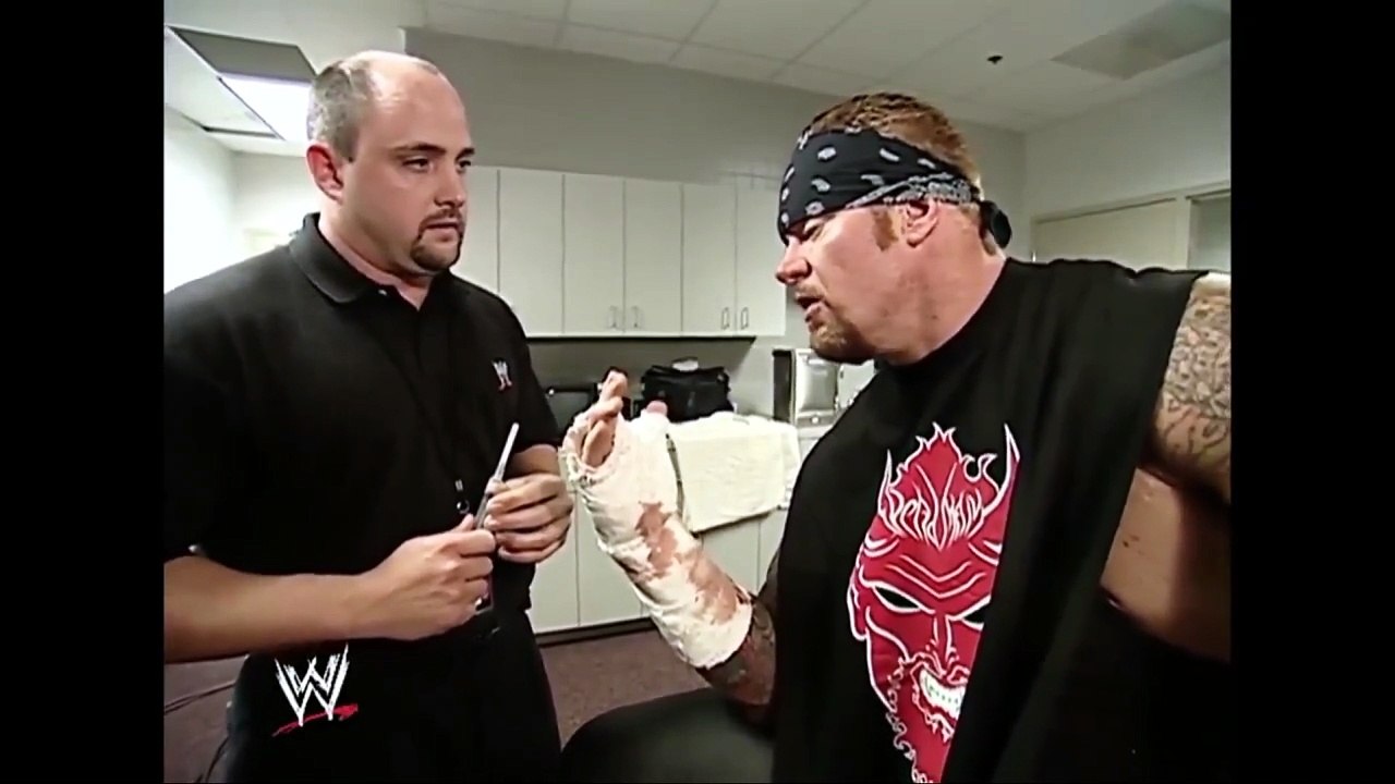 The Undertaker gets ready for Hell in a Cell (WWE No Mercy 2002)