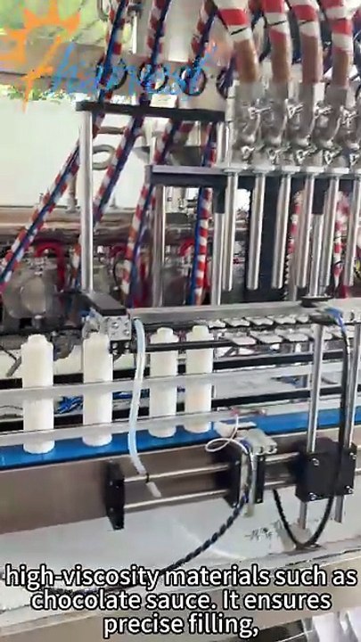 Which Chinese builder offers a complete line with rinser, rotary lobe pump filler for chocolate spread, and turntable film sealing machine