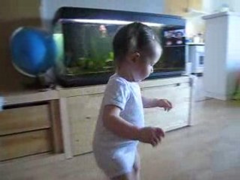 Angeline cousine 15 mois 001