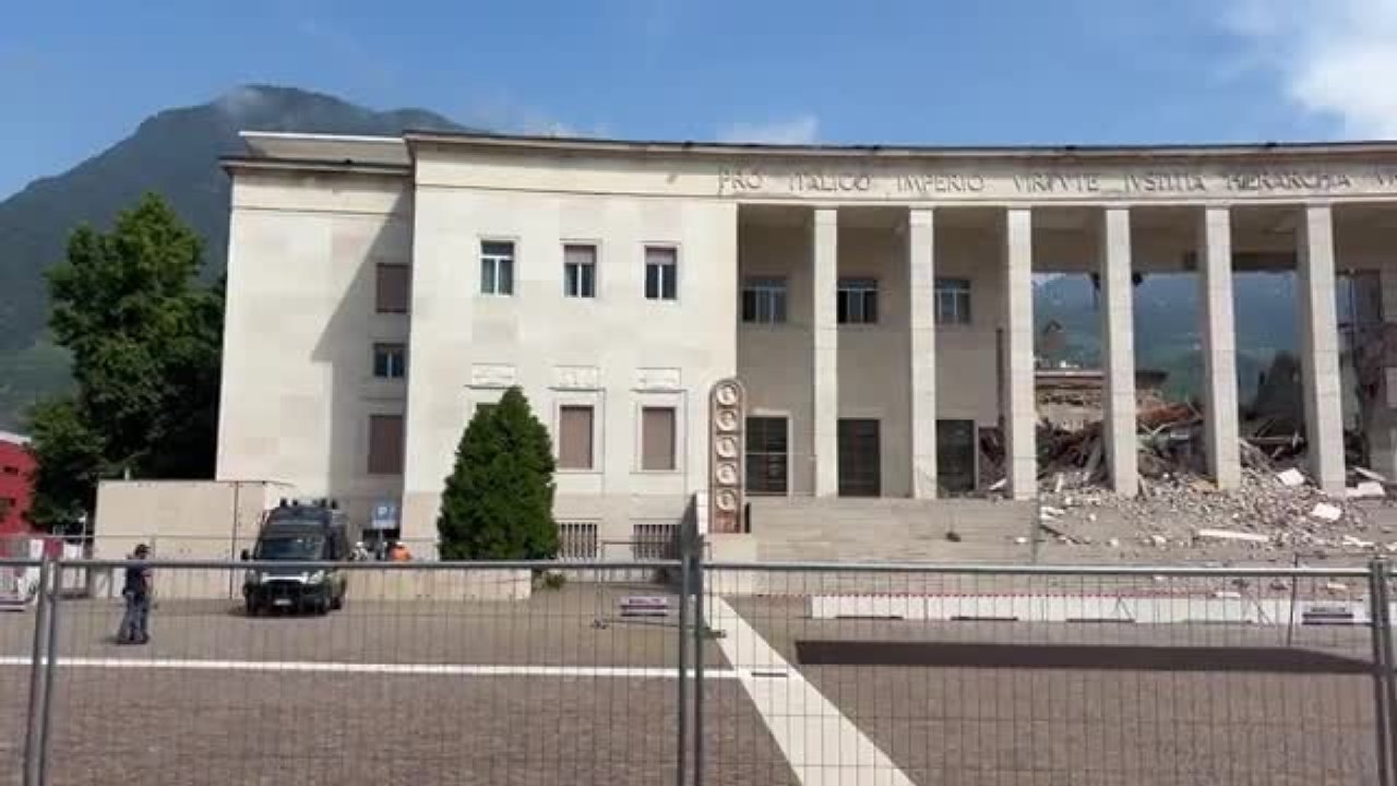 Tribunale crollato, il sopralluogo per salvare documenti e attrezzature