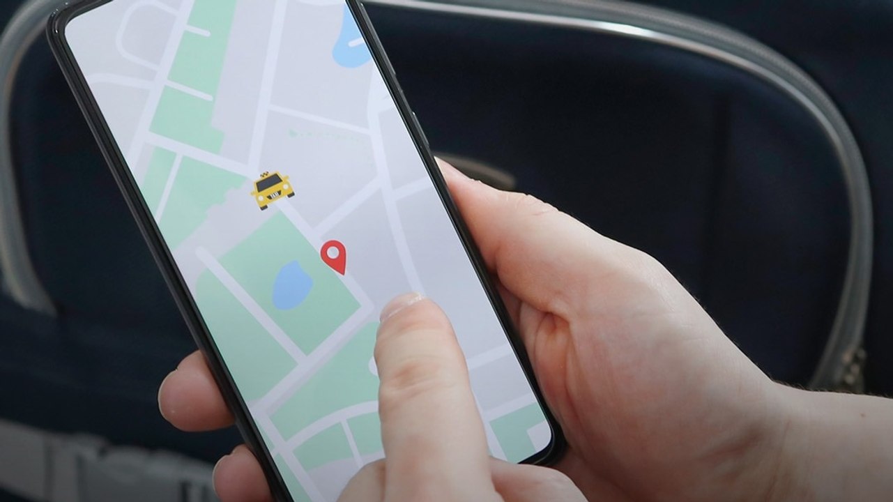 Google पर Mobile Number Location Tracker सर्च करने से पहले जान लें ये बात