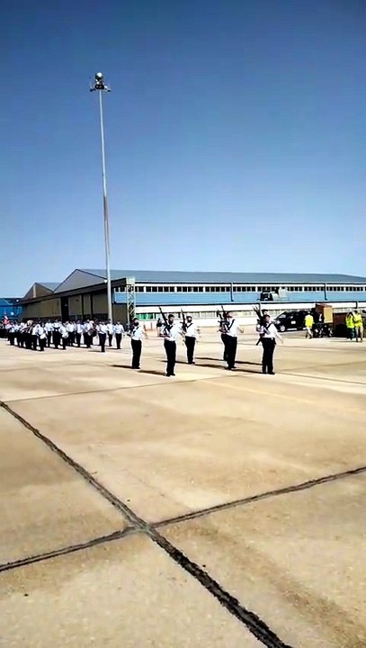 Toma de posesión del nuevo coronel jefe de la Basde de Los Llanos.