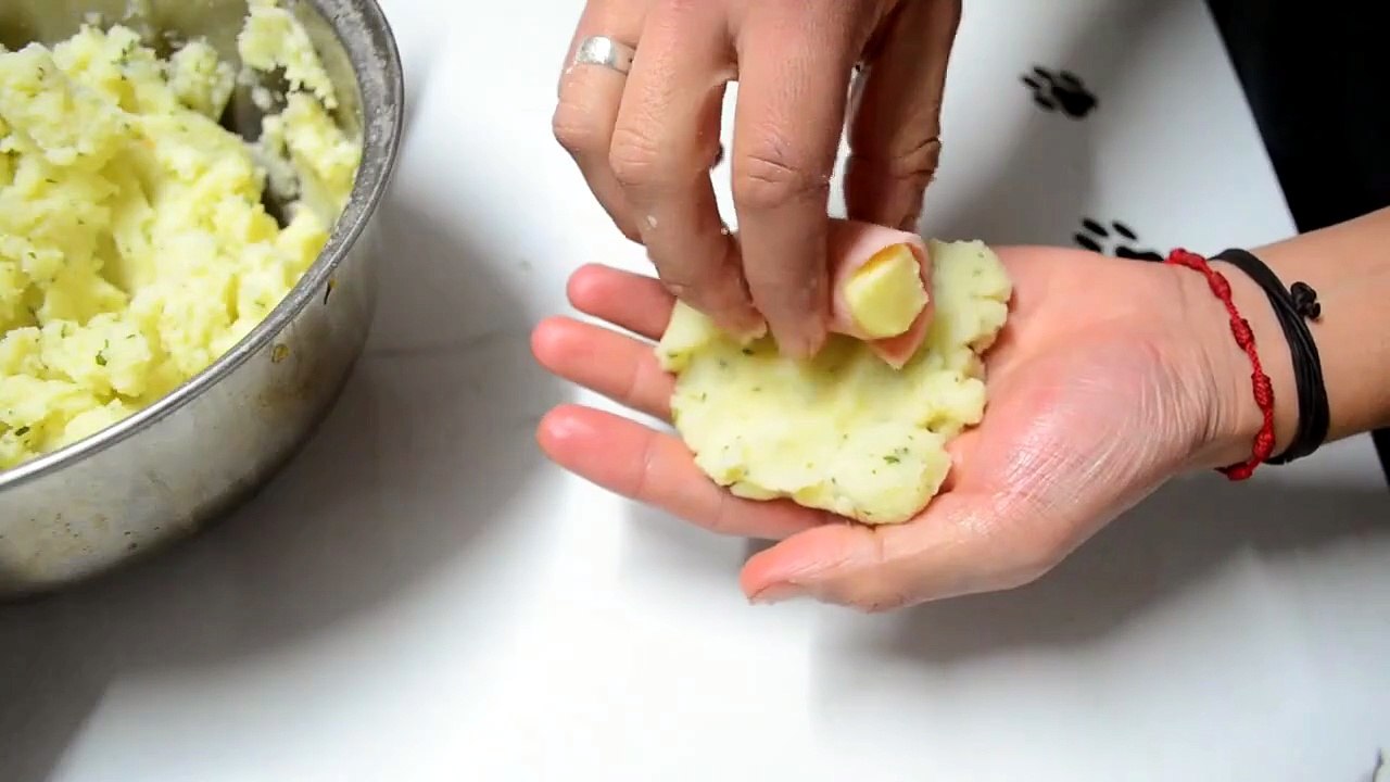 Bombas de papa rellenas de jamón y queso: la re...