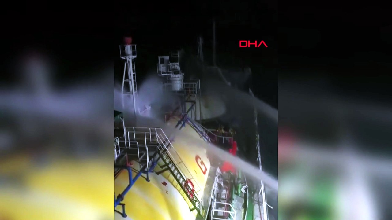 Karadeniz'de dron saldırısına uğrayan LPG tankeri, tamir için Trabzon'a ulaştı