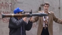 Eleman, Kültigin ve Adamlarını Haşat Ediyor (Kaygısızlar)