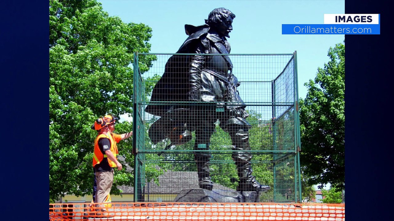 Topo statue champlain