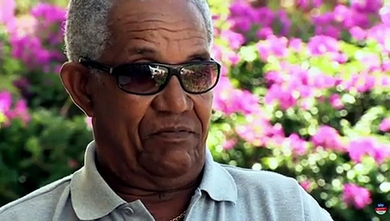 SIR GARFIELD SOBERS DIES
