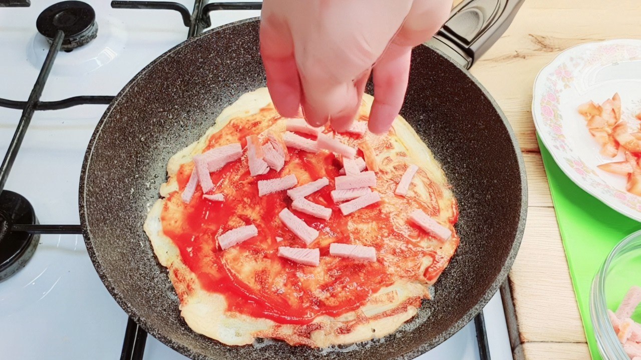 Schnelle, leckere Kartoffeln für das Frühstück in 10 Minuten in einer Pfanne